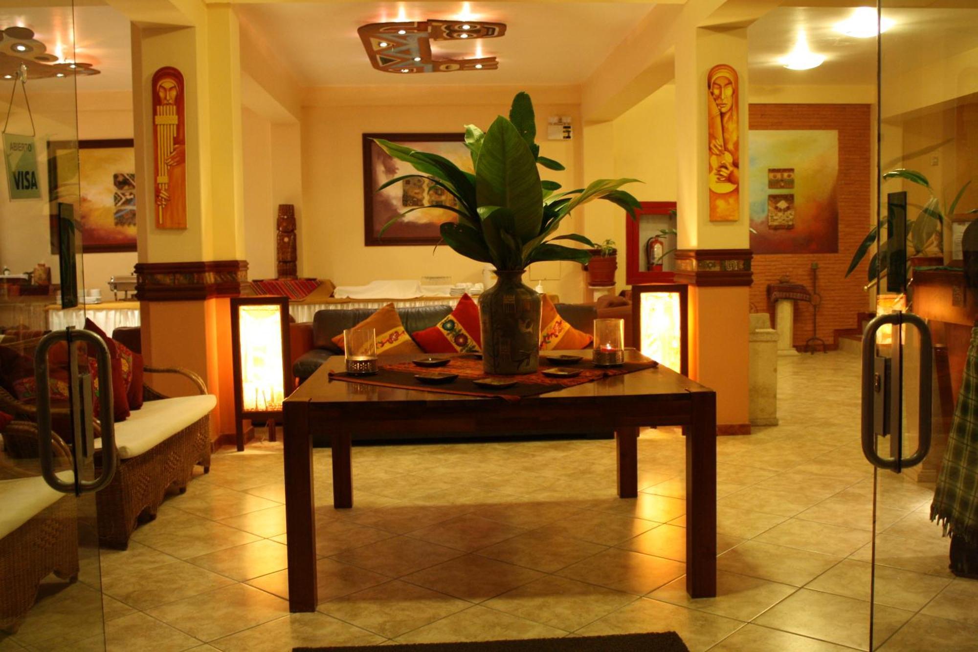 Hotel Taypikala Machupicchu ภายนอก รูปภาพ