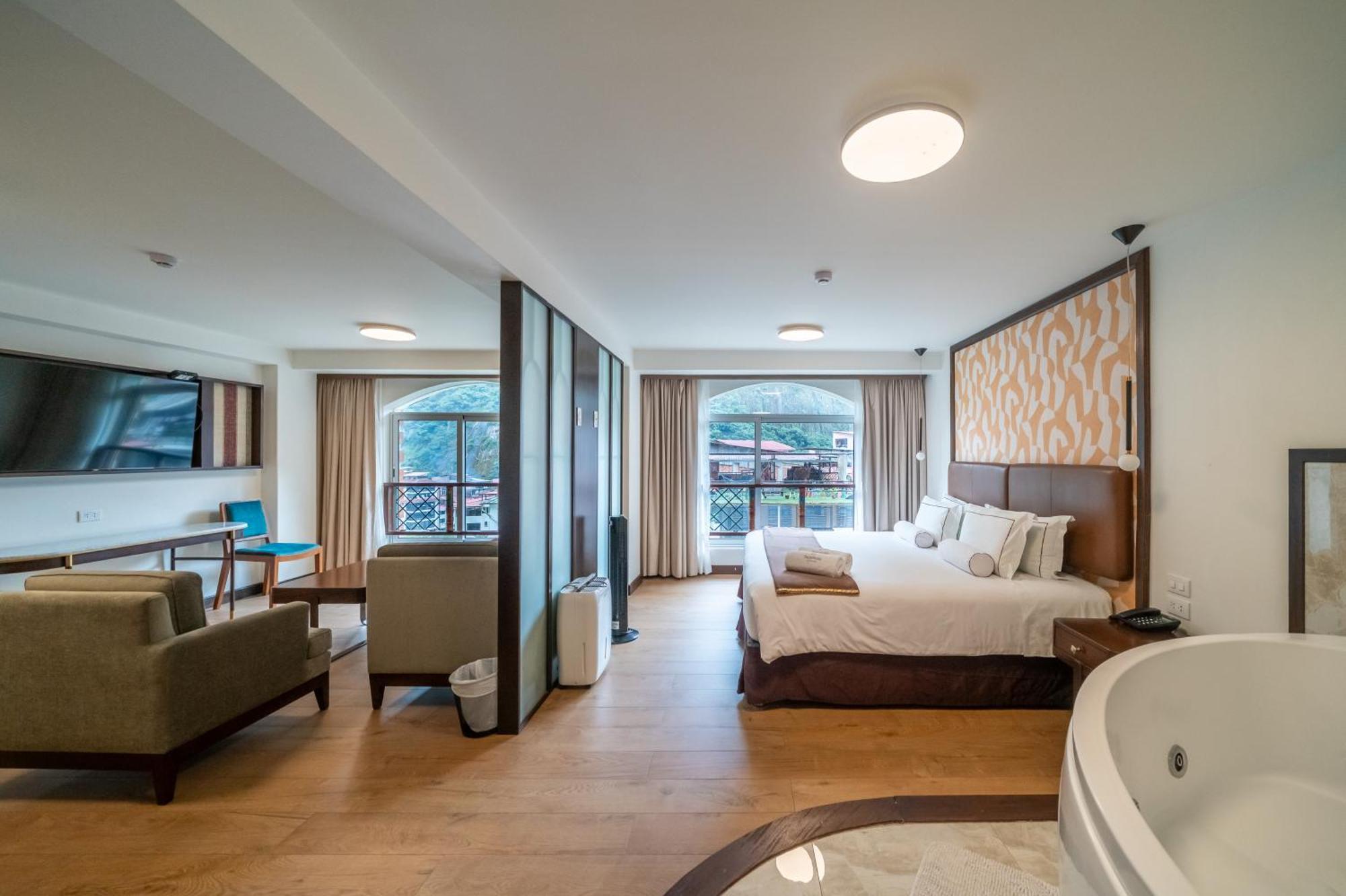 Hotel Taypikala Machupicchu ภายนอก รูปภาพ