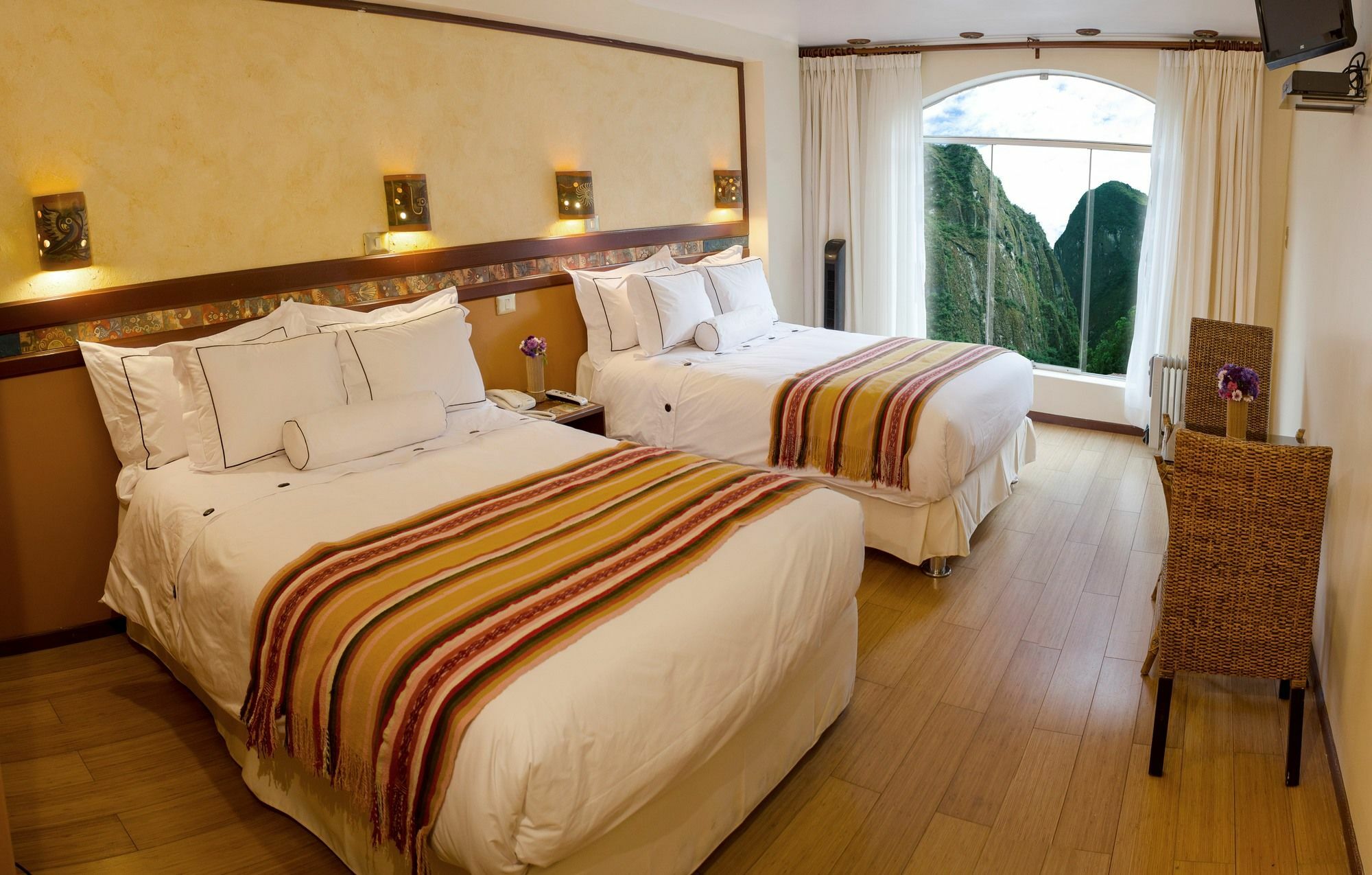 Hotel Taypikala Machupicchu ภายนอก รูปภาพ